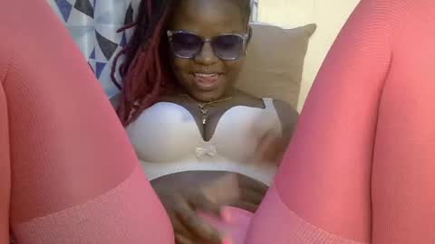 Snapshot of iam_nisa chatting on July 7, 2026, 9:52 pm iam_nisa online show from July 7, 2026, 9:52 pm