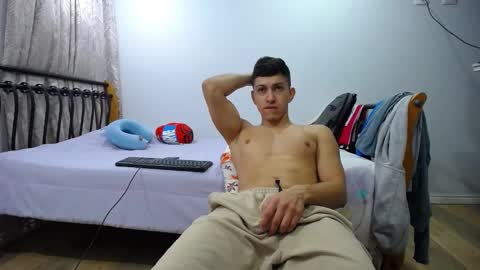 iam_yourbabyprincess_xd online show from January 30, 2025, 6:24 am