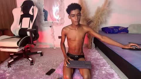 Snapshot of iamandrey_ chatting on July 4, 2026, 8:04 pm iamandrey_ online show from July 4, 2026, 8:04 pm