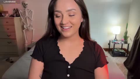 Crystal online show from January 14, 2025, 5:23 pm