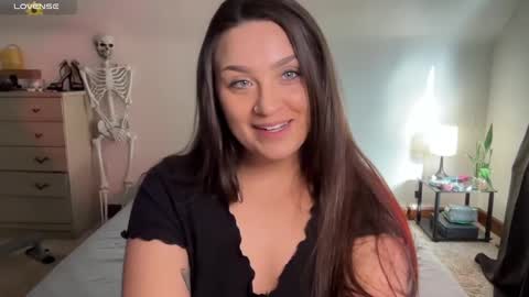 Crystal online show from January 15, 2025, 4:11 pm