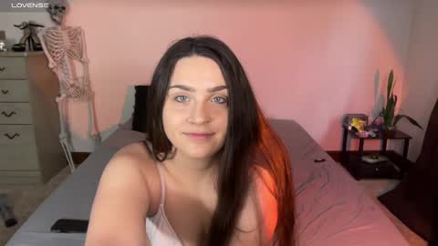 Crystal online show from January 31, 2025, 6:03 pm