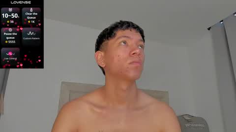 Juliiiiian online show from April 24, 2026, 11:23 am