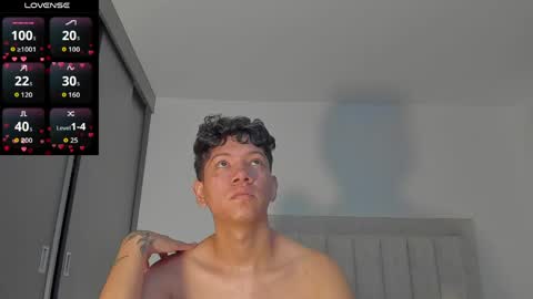 Snapshot of iamjulian_ chatting on June 9, 2026, 11:11 am Juliiiiian online show from June 9, 2026, 11:11 am
