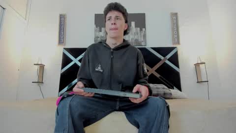 Mariano online show from November 19, 2025, 4:01 am