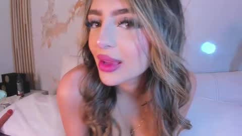              online show from November 21, 2025, 7:34 pm