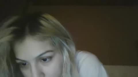 iammroxyyyy online show from June 8, 2026, 7:53 am