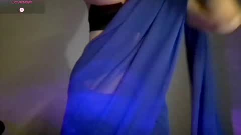 hainnahh online show from November 1, 2025, 5:59 pm