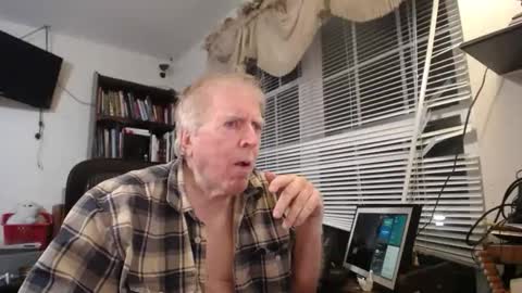 iamtheoneforyou99 online show from March 10, 2026, 3:33 am