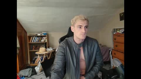 iamtommyparker online show from November 4, 2025, 10:09 pm