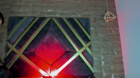 IAN CASTILLO online show from April 21, 2026, 11:16 am