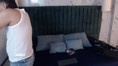 Ian Davis online show from January 18, 2025, 11:55 pm