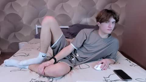 Snapshot of ian_flor chatting on February 24, 2026, 3:54 pm Ian Flor online show from February 24, 2026, 3:54 pm