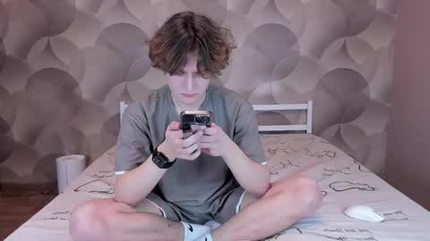 Snapshot of ian_flor chatting on March 13, 2026, 3:40 pm Ian Flor online show from March 13, 2026, 3:40 pm