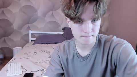 Snapshot of ian_flor chatting on April 5, 2026, 4:04 pm Ian Flor online show from April 5, 2026, 4:04 pm