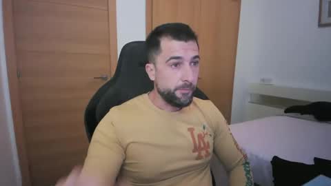 iberian_macho online show from November 2, 2025, 3:14 pm