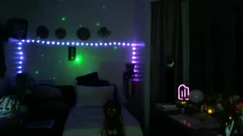 PMS online show from September 17, 2025, 11:34 am