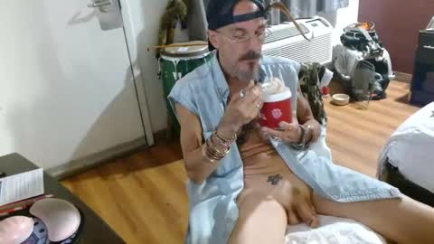 PMS online show from November 13, 2025, 1:32 pm