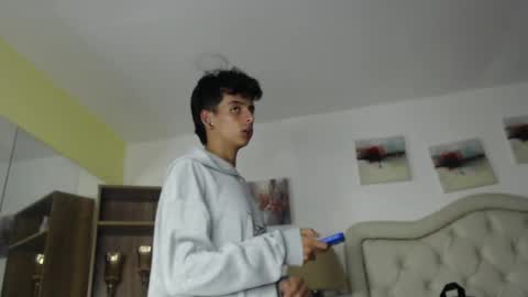 ibratxandy online show from April 21, 2026, 1:42 am