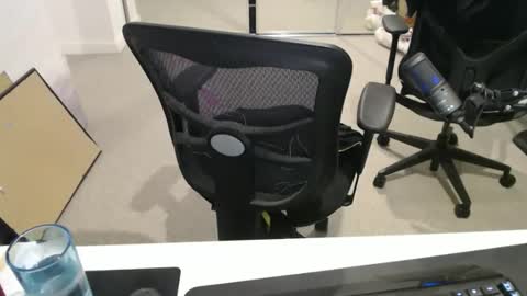 Snapshot of ic987 chatting on February 21, 2026, 1:45 pm ic987 online show from February 21, 2026, 1:45 pm