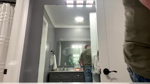 icanmakeyousquirt69 online show from March 31, 2026, 5:41 am