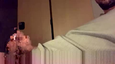 ice_o_later98 online show from December 16, 2025, 1:43 am