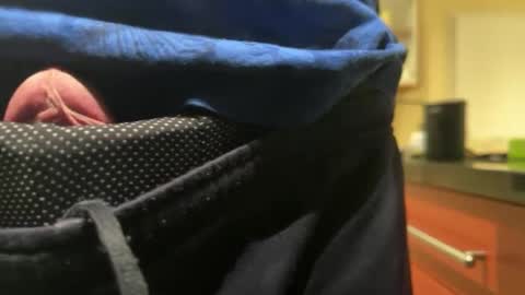 icebang0 online show from December 30, 2024, 9:50 pm