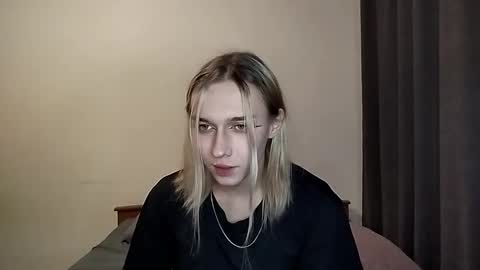 Jade online show from November 9, 2025, 1:53 pm