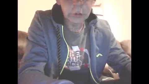 Snapshot of icemandude chatting on June 6, 2026, 9:30 pm icemandude online show from June 6, 2026, 9:30 pm