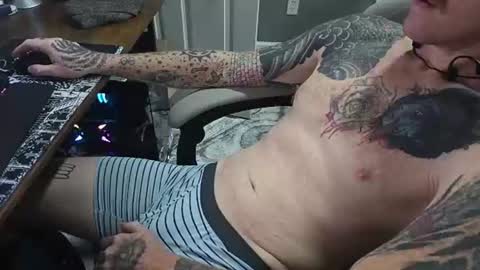 icemanno24 online show from July 10, 2026, 1:47 pm