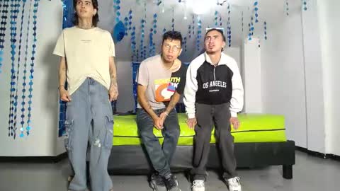 THOMAS AND DAMIAND online show from February 24, 2025, 12:37 pm