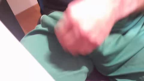 Snapshot of icky_thumps chatting on February 14, 2025, 8:37 pm icky_thumps online show from February 14, 2025, 8:37 pm