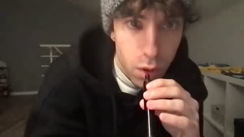 icyninesix online show from December 15, 2024, 9:53 pm