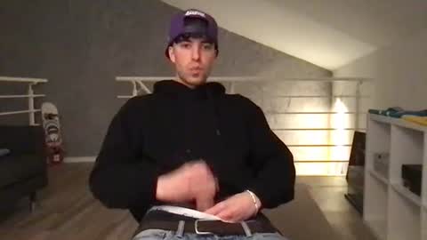 icyninesix online show from January 11, 2025, 10:40 pm