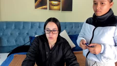 Icy online show from March 12, 2025, 11:31 am