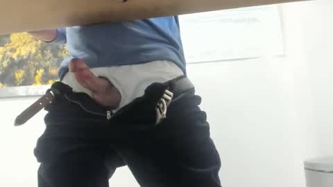 Snapshot of idfunguy2023 chatting on December 17, 2025, 11:55 pm idfunguy2023 online show from December 17, 2025, 11:55 pm