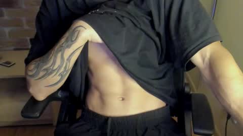 yo online show from September 11, 2025, 7:47 pm