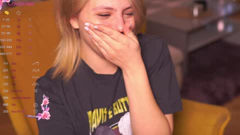 Little Flower online show from December 28, 2024, 4:09 pm