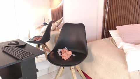 ifis online show from September 11, 2025, 11:05 pm