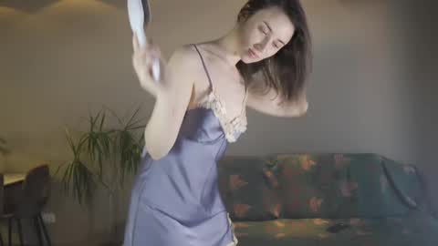 Belle online show from February 16, 2025, 3:38 pm