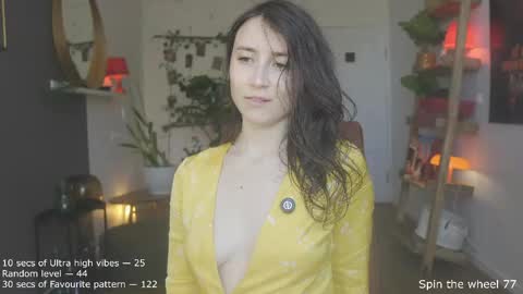 Belle online show from April 23, 2026, 12:29 pm