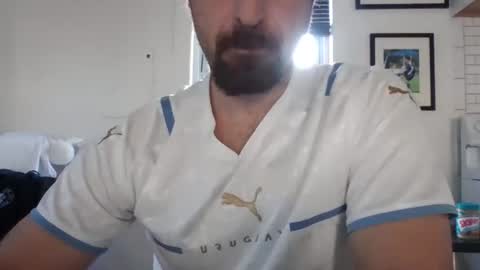 iggybeaut online show from December 2, 2024, 6:43 pm