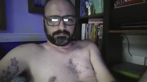 igorargen4 online show from January 18, 2025, 2:03 am