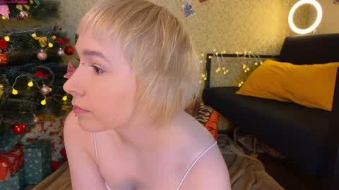 Emmy  help me reach 100 thumbs up online show from January 5, 2025, 5:30 pm