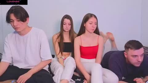 Julia and Mira online show from February 13, 2025, 6:27 pm