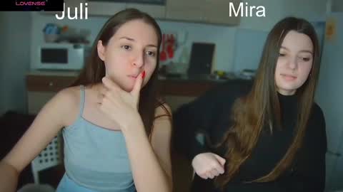 Julia and Mira online show from February 28, 2025, 3:48 pm