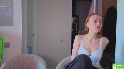 Julia and Mira online show from March 14, 2026, 8:09 am