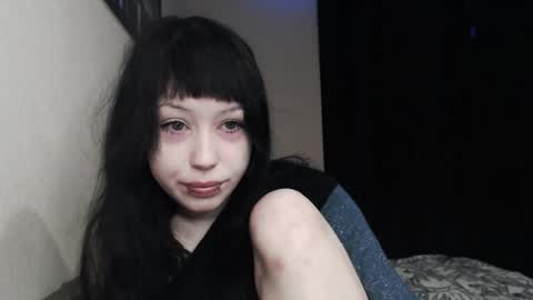 iiiiiiis online show from December 19, 2025, 3:24 am