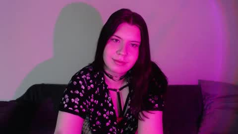 Vella online show from September 15, 2025, 12:32 am