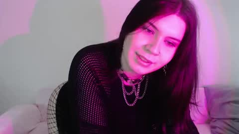 Vella online show from September 23, 2025, 8:28 am